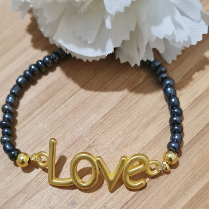 Pulsera love