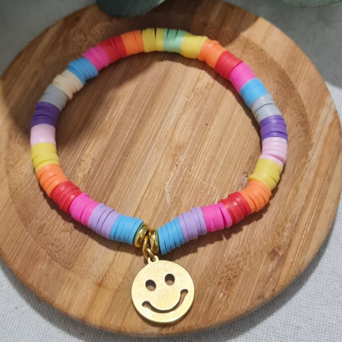 Pulsera multicolor con carita smile de acero inoxidable